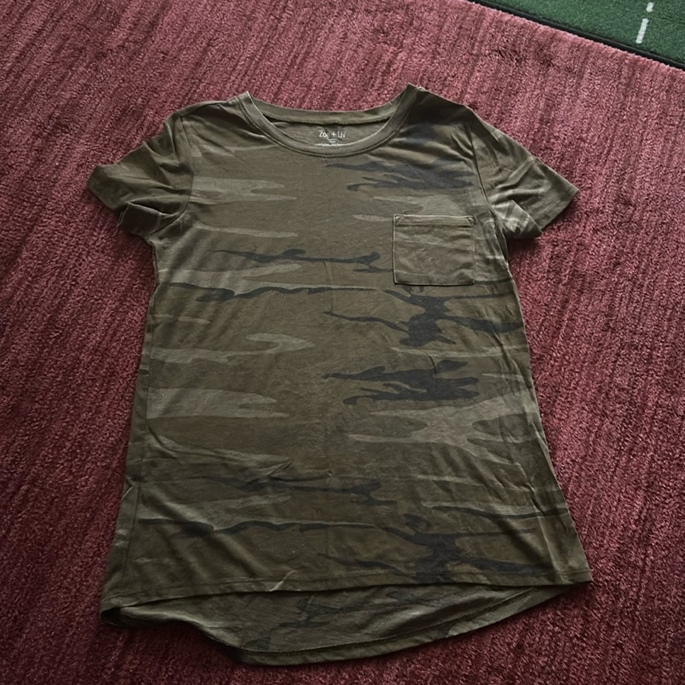 Camo pocketed tee shirt